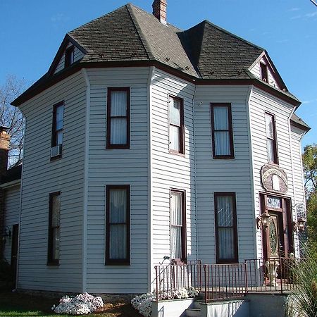 Woodruff House Hotel Luray Exterior photo